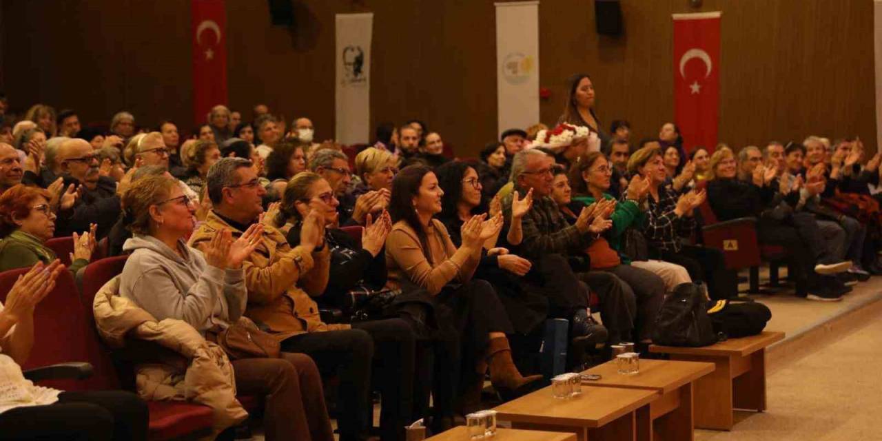 Didim’de Tiyatro Etkinlikleri Devam Ediyor