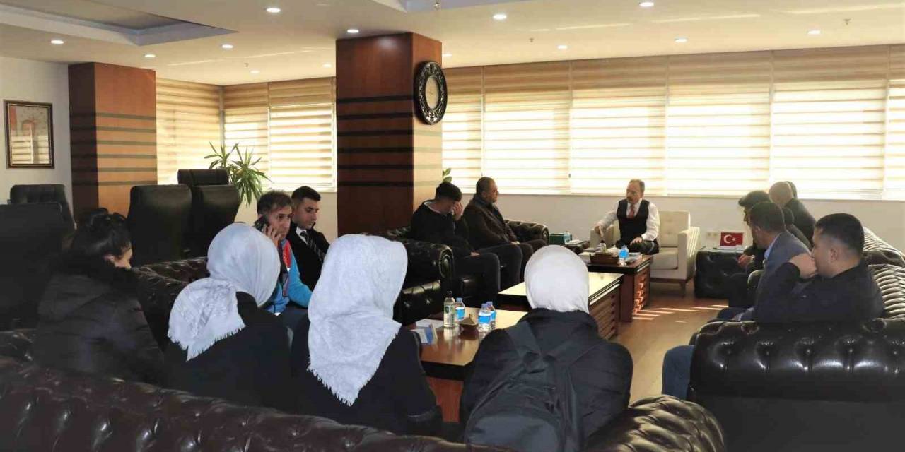 Vali Kızılkaya Vatandaşların Taleplerini Dinledi