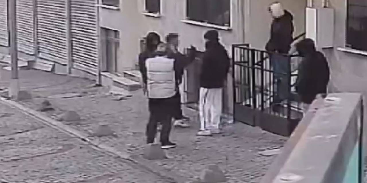 Küçükçekmece’de Kanlı Biten Kız Meselesinin Yeni Görüntü Oraya Çıktı