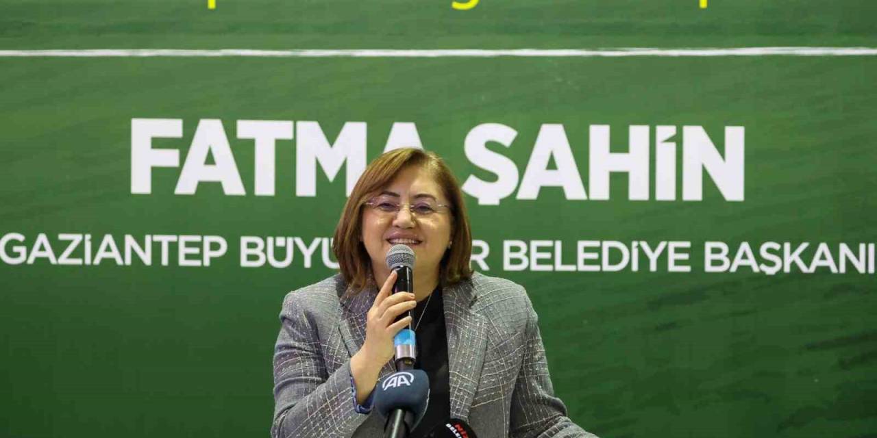 Büyükşehir, Nizip’te Görev Yapan Öğretmenlere Bisiklet Dağıttı