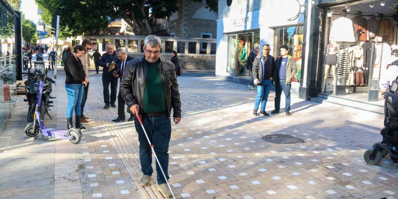 İşgal Altındaki Engelli Kılavuz Çizgileri Yenilendi