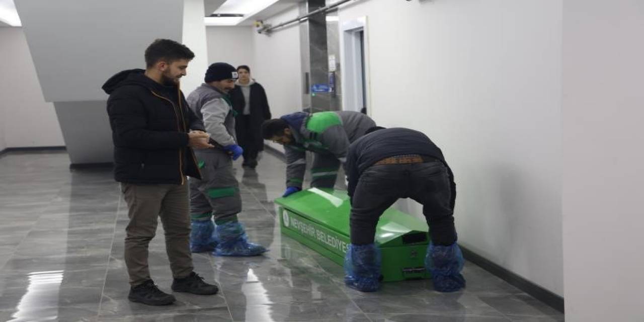 Haber Alınamayan Üniversite Öğrencisi Evinde Ölü Bulundu