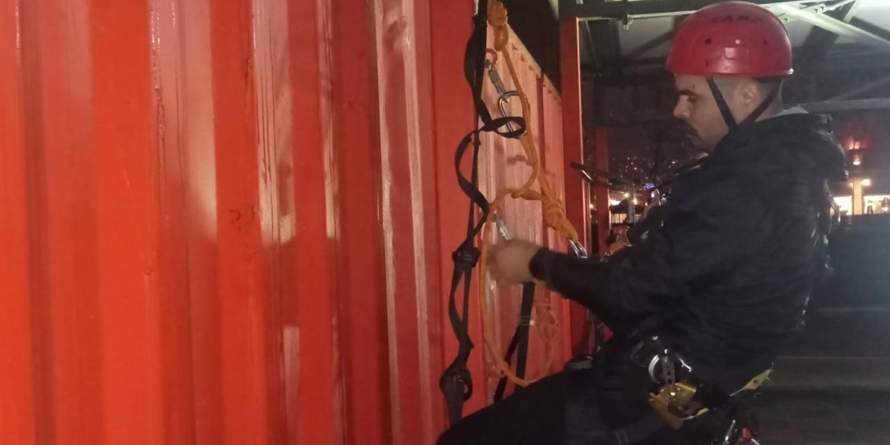 Afet Gönüllüleri Tecrübeleniyor