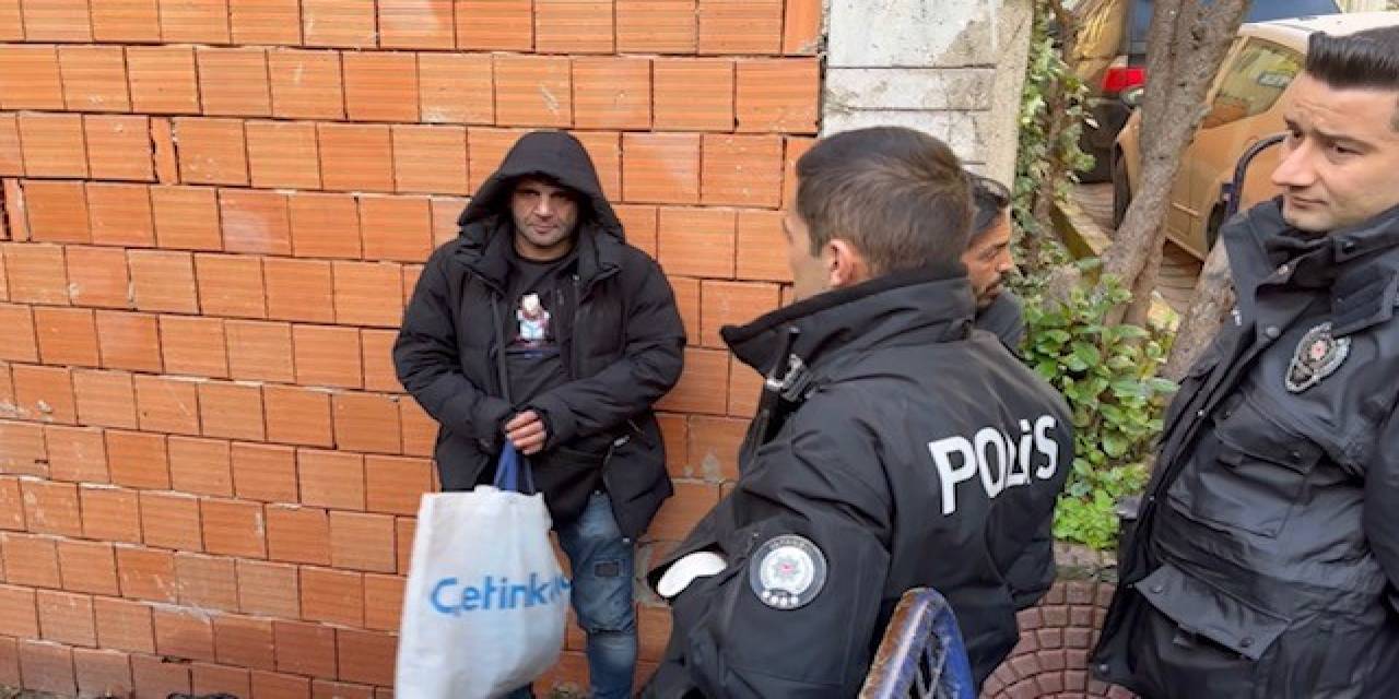 Beyoğlu’da Metruk Binada Şüpheli Ölüm: 2 Gözaltı