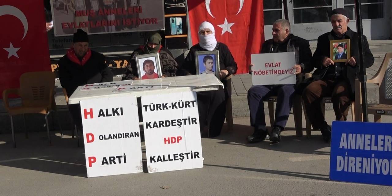 Ailelerin Evlat Nöbeti 128 Haftadır Devam Ediyor