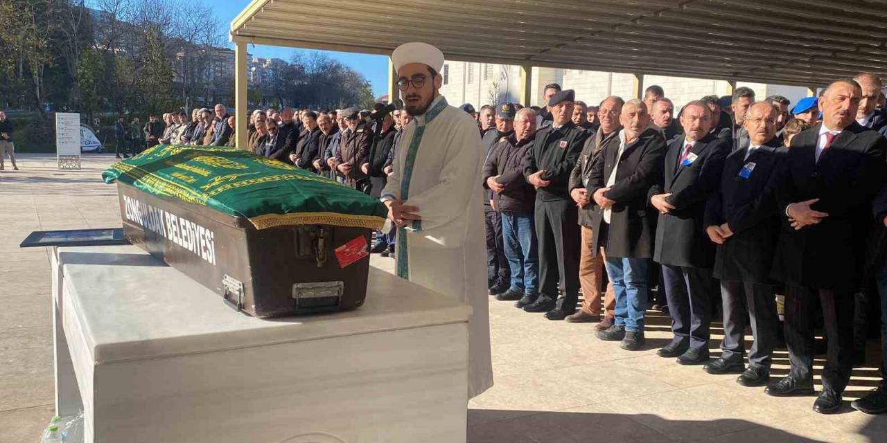 35 Günlük Yaşam Savaşını Kaybeden İnfaz Koruma Memuru Toprağa Verildi