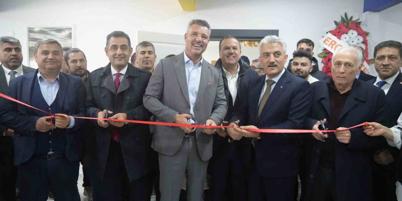 Sadettin Saran Kırıkkale’de Etüt Merkezi Açtı