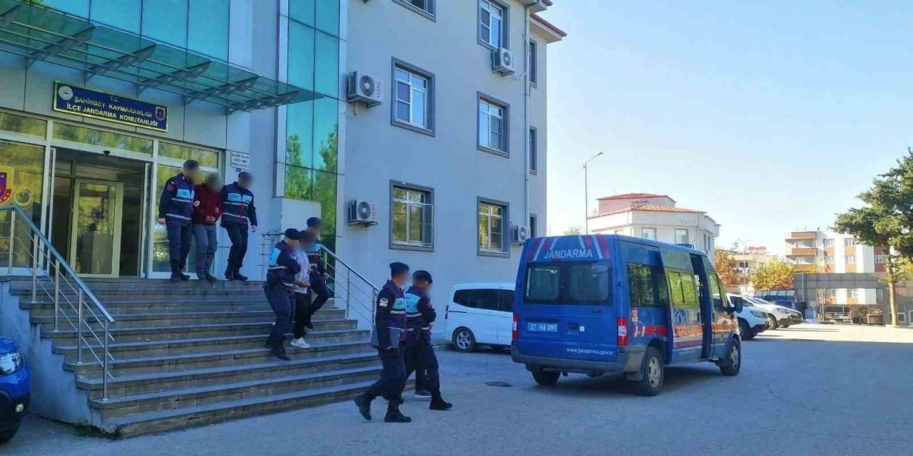 Bağ Evinden Hırsızlık Yapan 3 Şahıs Tutuklandı