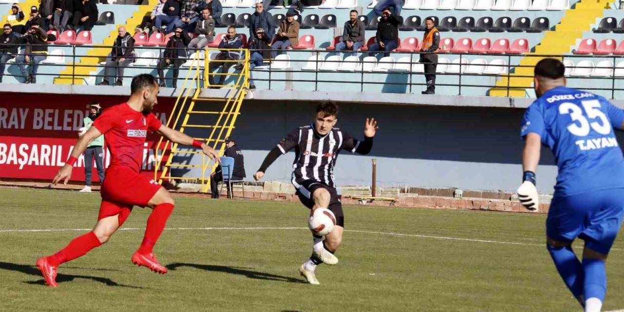 Tff 2. Lig: 68 Aksaray Belediyespor: 0 - Düzcespor: 0
