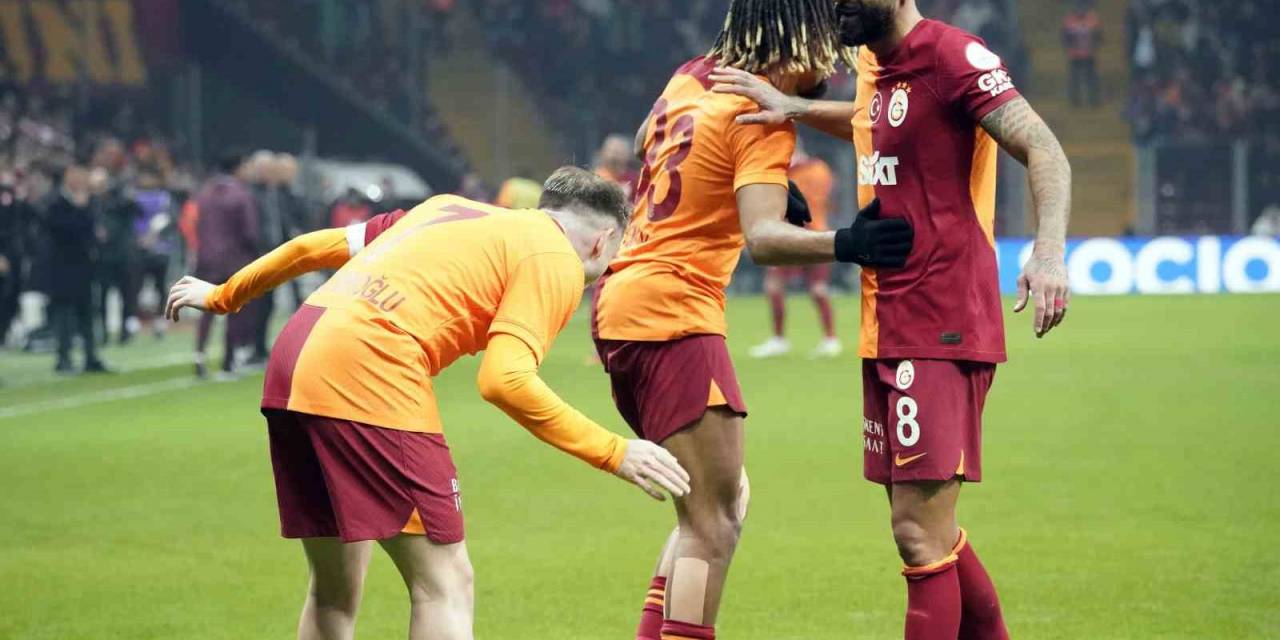 Galatasaray’dan Ligde Üst Üste 4. Galibiyet