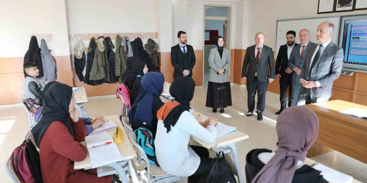 Meb İnşaat Ve Emlak Genel Müdürü Duman, Ağrı’nın İlçelerini Ziyaret Etti