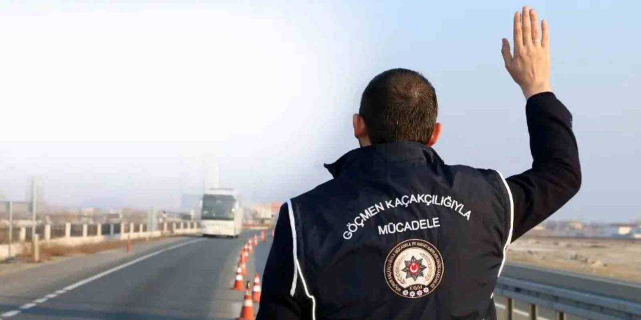 Erzincan’da Afganistan Uyruklu 19 Kaçak Göçmen Yakalandı