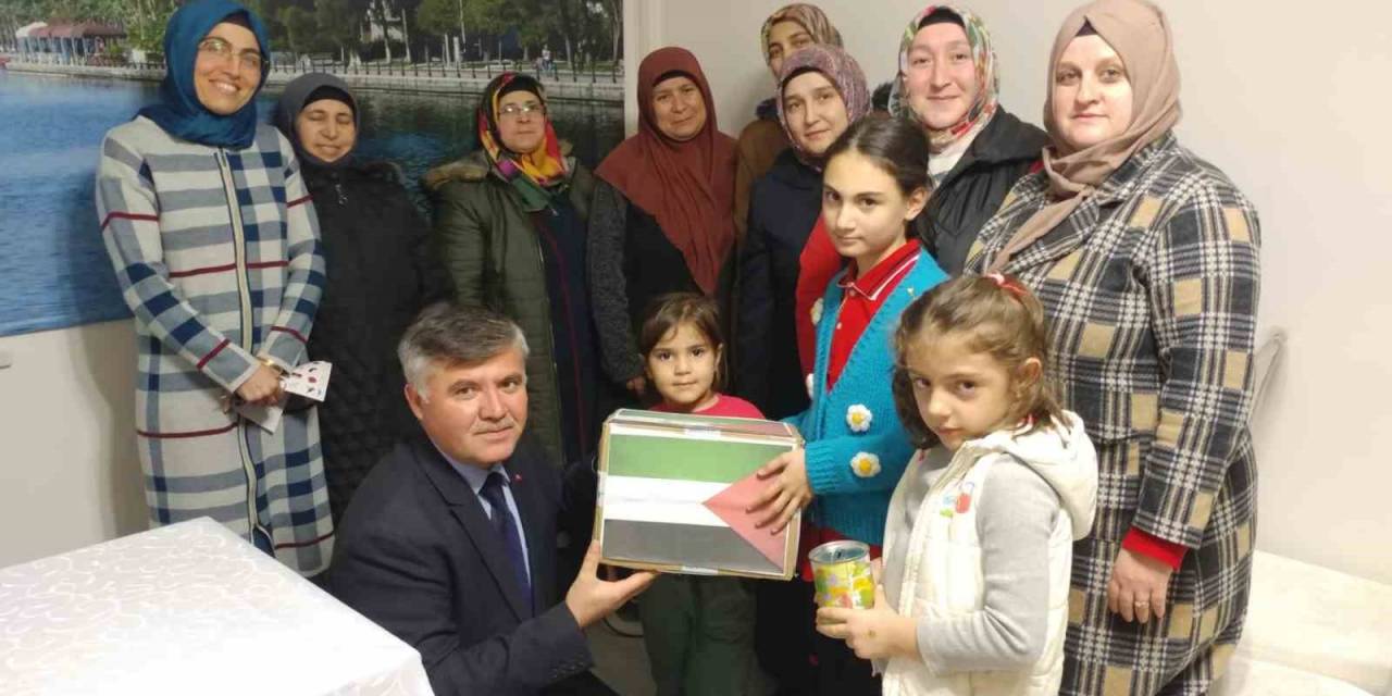 Köyceğiz’de Minik Öğrencilerden Kocaman Yardım