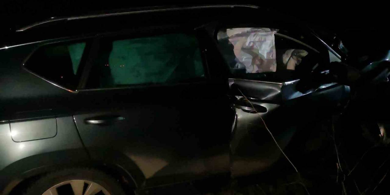 Erzurum’da Otomobiller Kafa Kafaya Çarpıştı: 2 Yaralı
