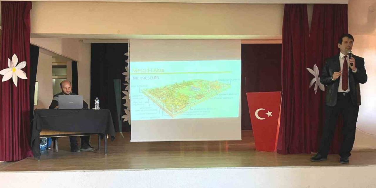 Dumlupınar’da “Mahzun Kalplerin Esir Şehri Kudüs” Konulu Konferans