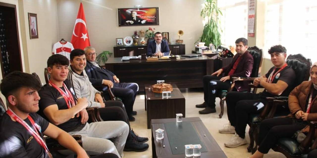 Bilek Güreşi Turnuvası Kazananları Belli Oldu