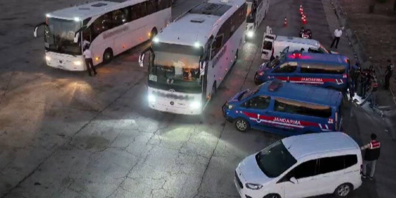 Gaziantep’te 1 Kilo Eroin, 7 Kilo Skunk İle 1 Ton Kaçak Tütün Ele Geçirildi