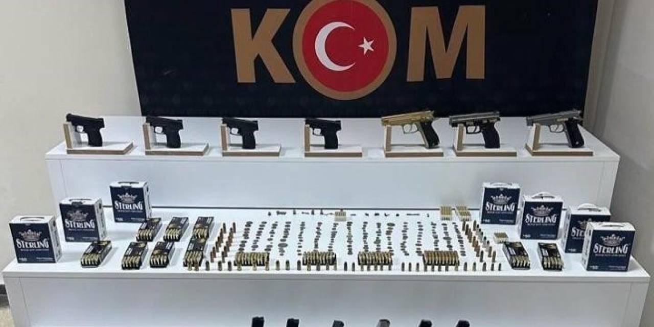 Elazığ’da Tarihi Eser Niteliğindeki Sikke Ve Objeler İle Ruhsatsız Silah Ele Geçirildi