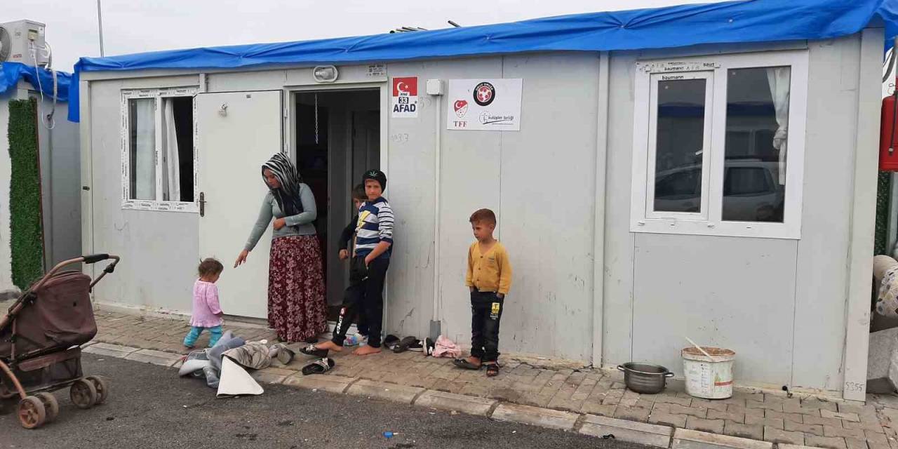 Jandarma 4 Aylık Bebeği Kalp Masajı Ve Suni Solunumla Hayata Döndürdü