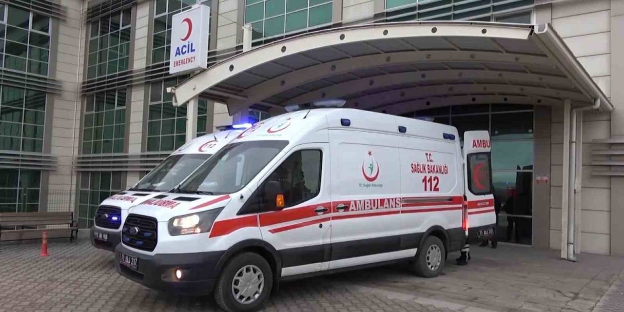 Kırıkkale’de 4. Kattan Düşen İşçi Ağır Yaralandı