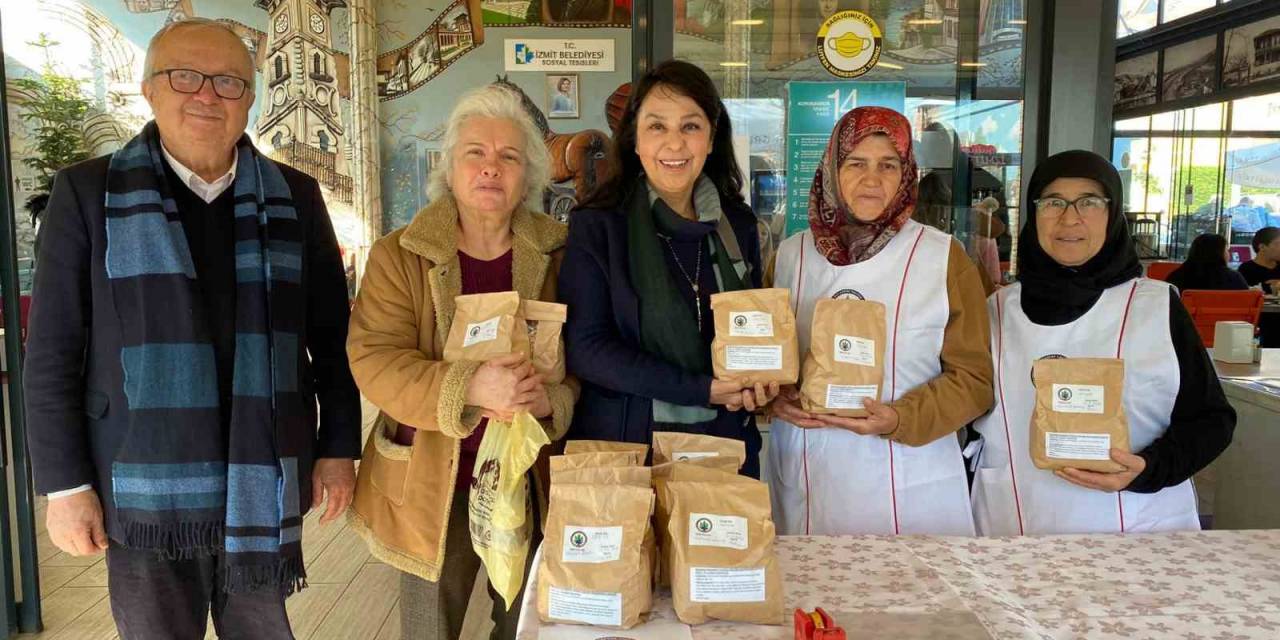 Gülümse Kafe, Üretici Kadınların Da Gelir Kapısı Oldu