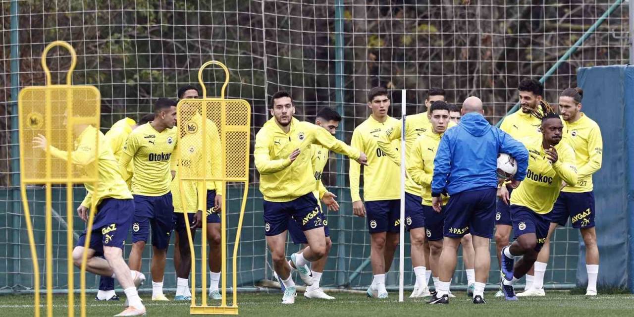 Fenerbahçe, Galatasaray Derbisi Hazırlıklarına Başladı