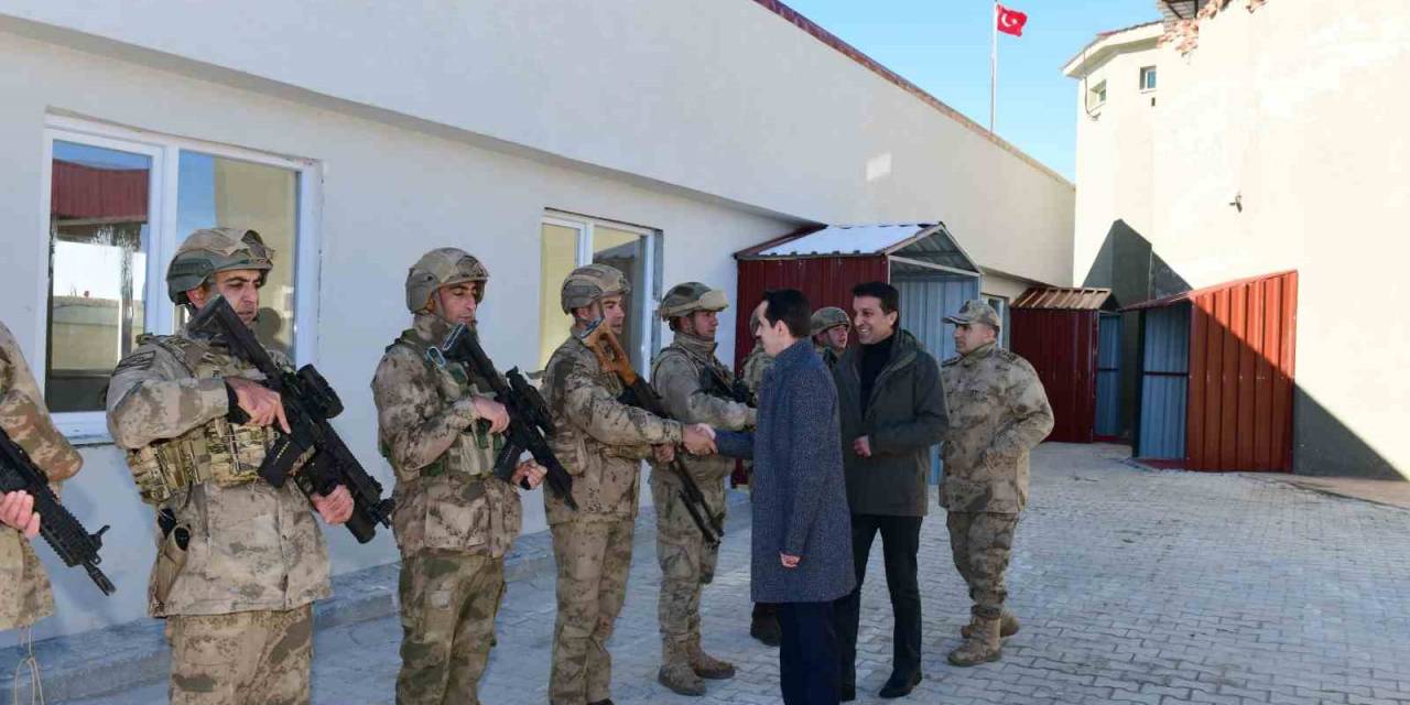 Kaymakam Sakarya Ve Başkan Şeylan’dan Askeri Üs Bölgesine Ziyaret