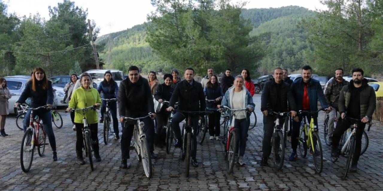 Ula’da Öğretmenler Bisiklet Şehrinde Bir Araya Geldi