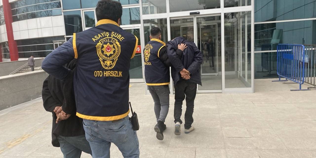 Ağır Hasarlı Binalardan Eşya Çaldığı İddia Edilen 2 Şahıs Yakalandı