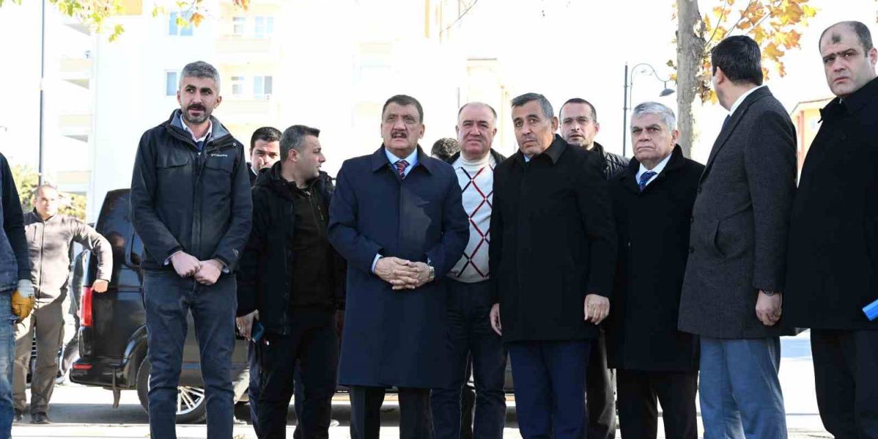 Gürkan: “Yeni Yollar İle Birlikte Şehrin İhyası Kolay Olacak”