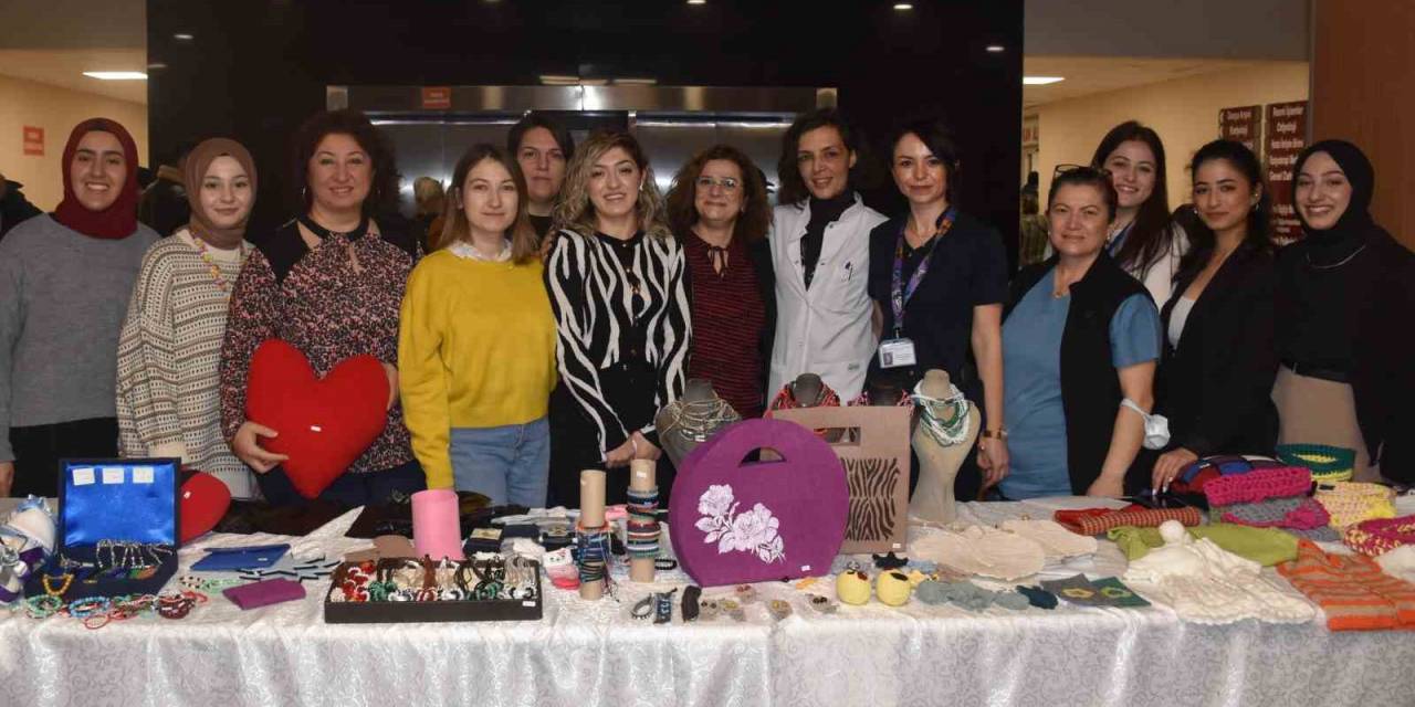 Esogü Hastanesi’nde Uğraş Tedavisi El Sanatları Sergisi Açıldı