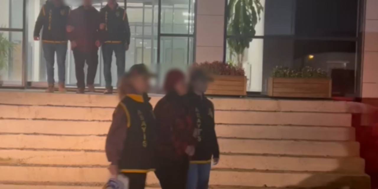 Yalova’da İnterpol Kırmızı Bülteniyle Aranan 2 Iraklı Yakalandı