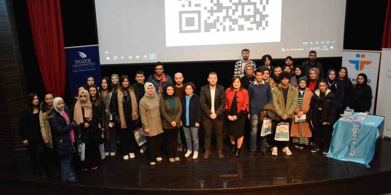 İşin Uzmanlarından Gençlere Etkili Öz Geçmiş Hazırlama Teknikleri Anlatıldı