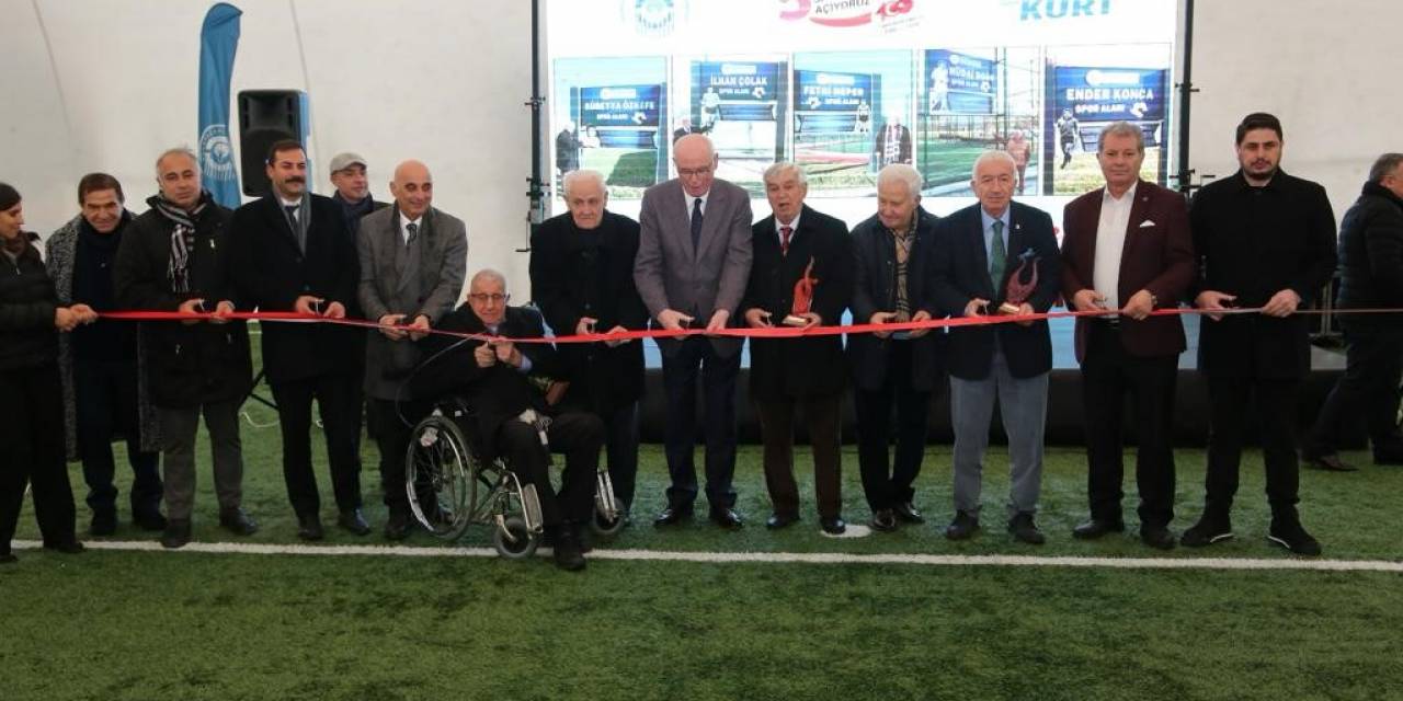 Odunpazarı Belediyesi’nden Mahallere 5 Yeni Halı Saha