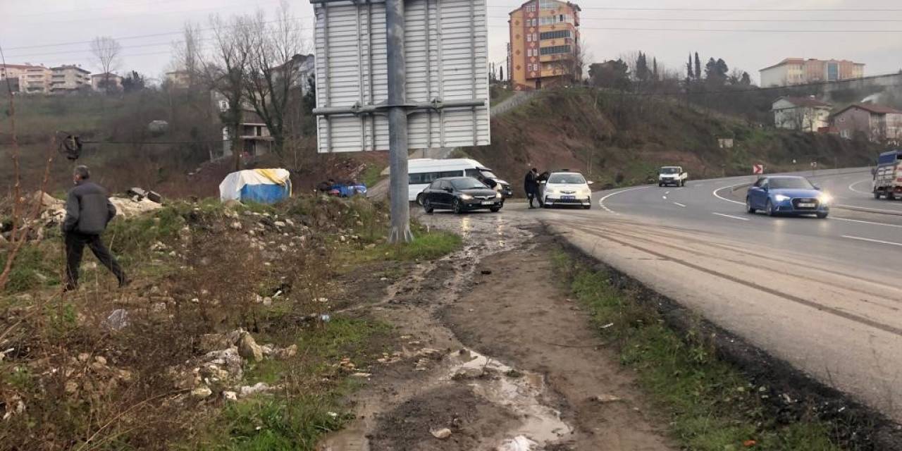 Kontrolden Çıkan Otomobil Uçuruma Yuvarlandı: 1 Yaralı