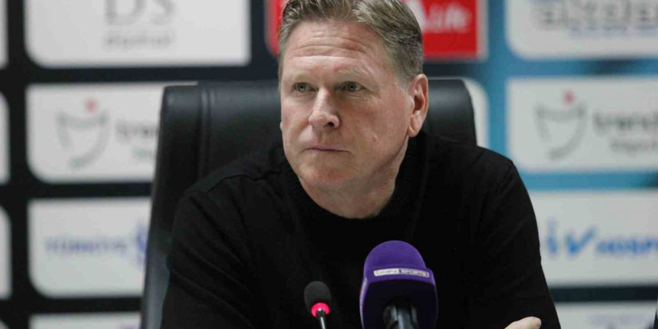 Markus Gisdol: “Aldığımız 1 Puana Mutlu Olmamız Lazım”