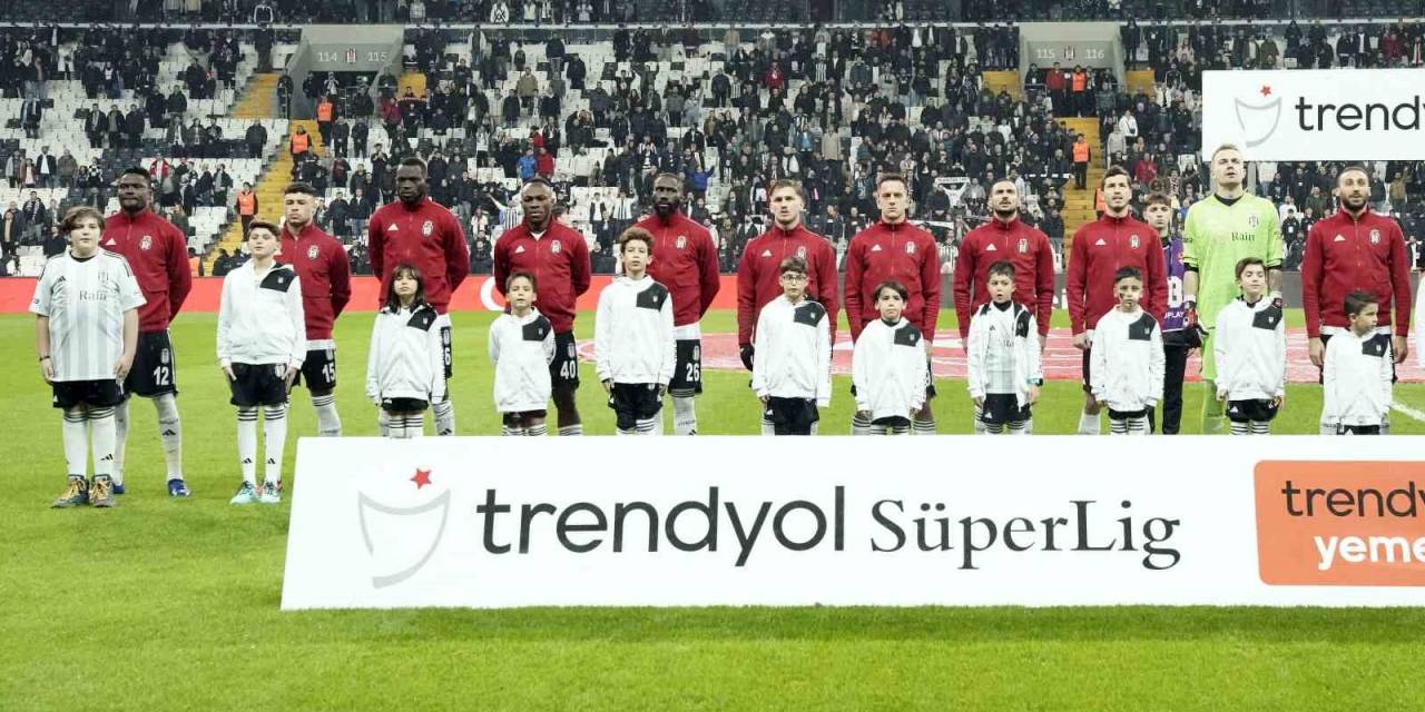 Beşiktaş, Alanyaspor Karşısında 4 Değişiklikle Sahaya Çıktı
