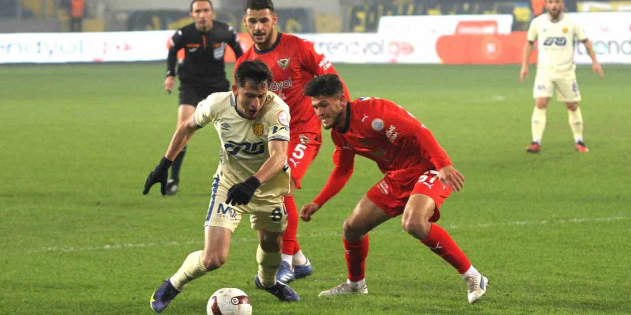 Trendyol Süper Lig: Mke Ankaragücü: 0 - Hatayspor: 0 (İlk Yarı)