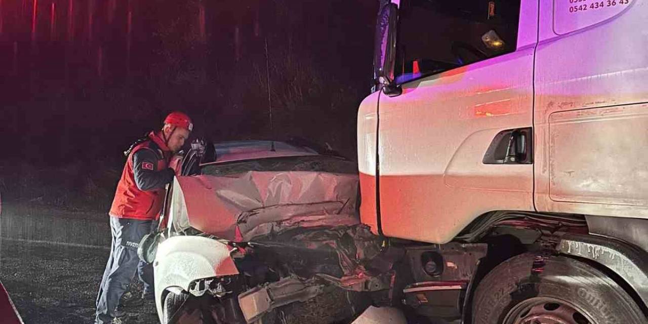 Balıkesir’de Feci Kaza: 3 Ölü