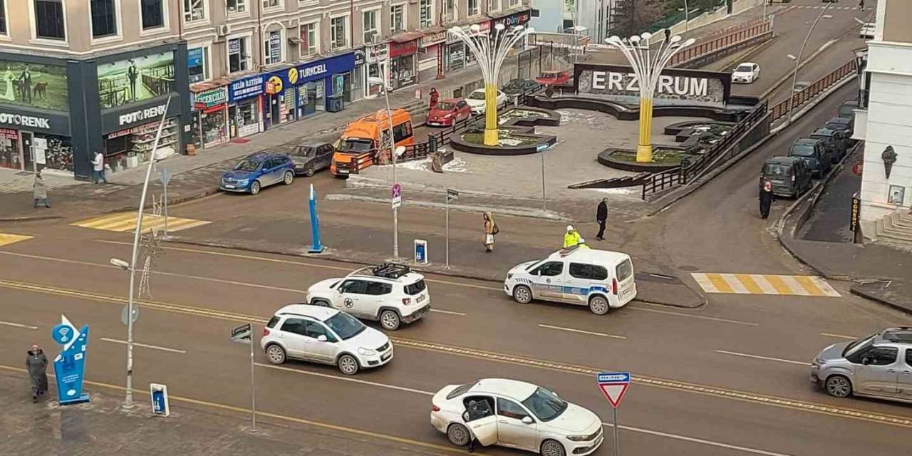 Erzurum Trafiğine 1 Ayda 3 Bin 174  Araç Kaydı