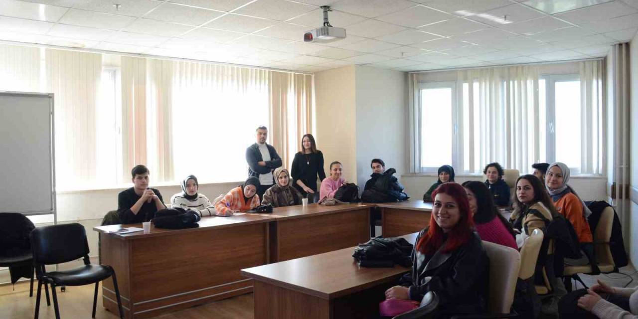 Öğrencilere Zaman Yönetimi Anlatıldı