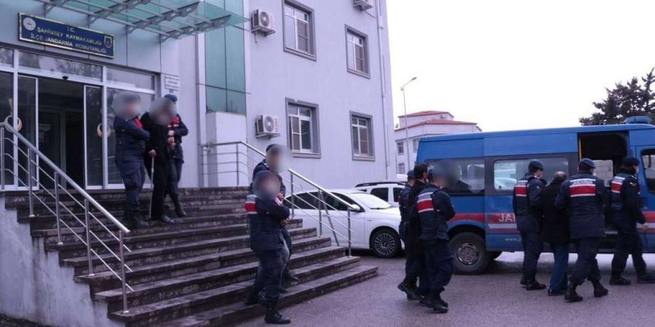 Gaziantep’te 1 Ton Zeytin Çalan Hırsızlar Jandarmadan Kaçamadı