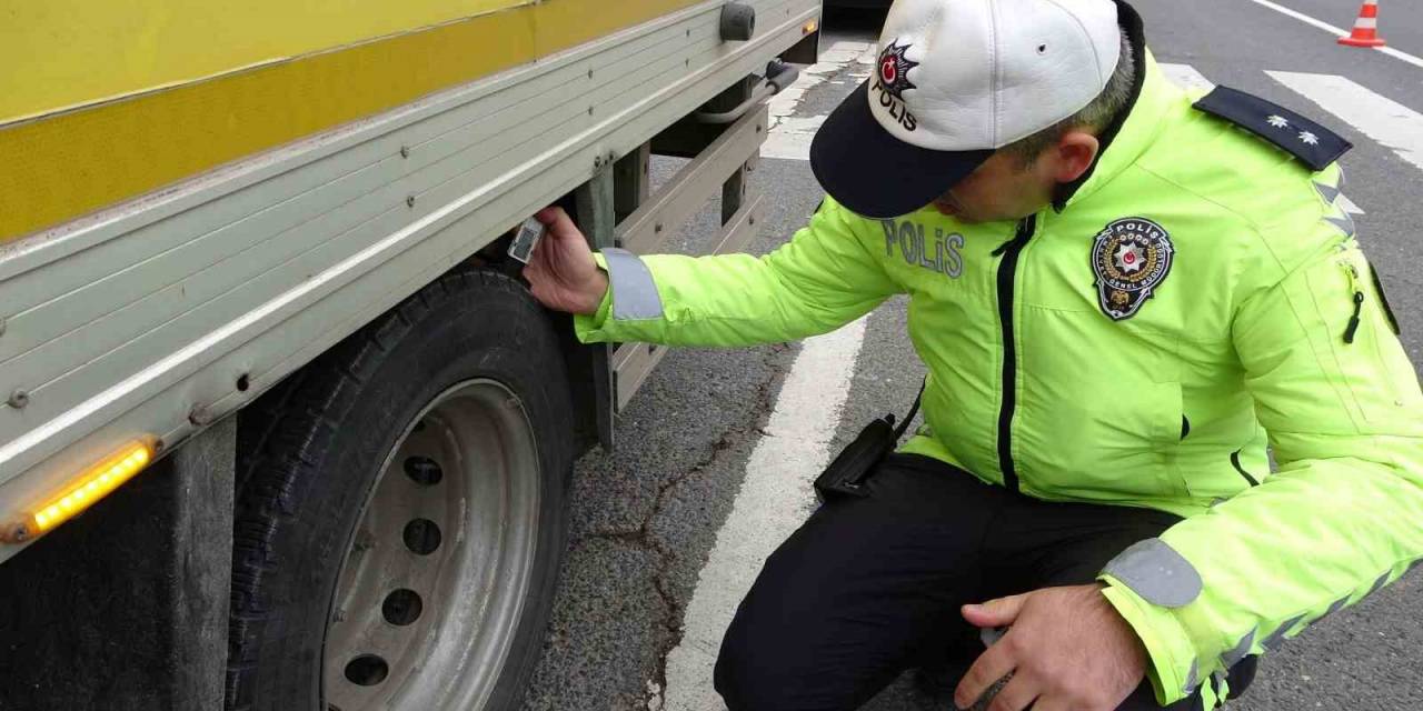 Emniyetin Kış Lastiği Denetimi Sürüyor