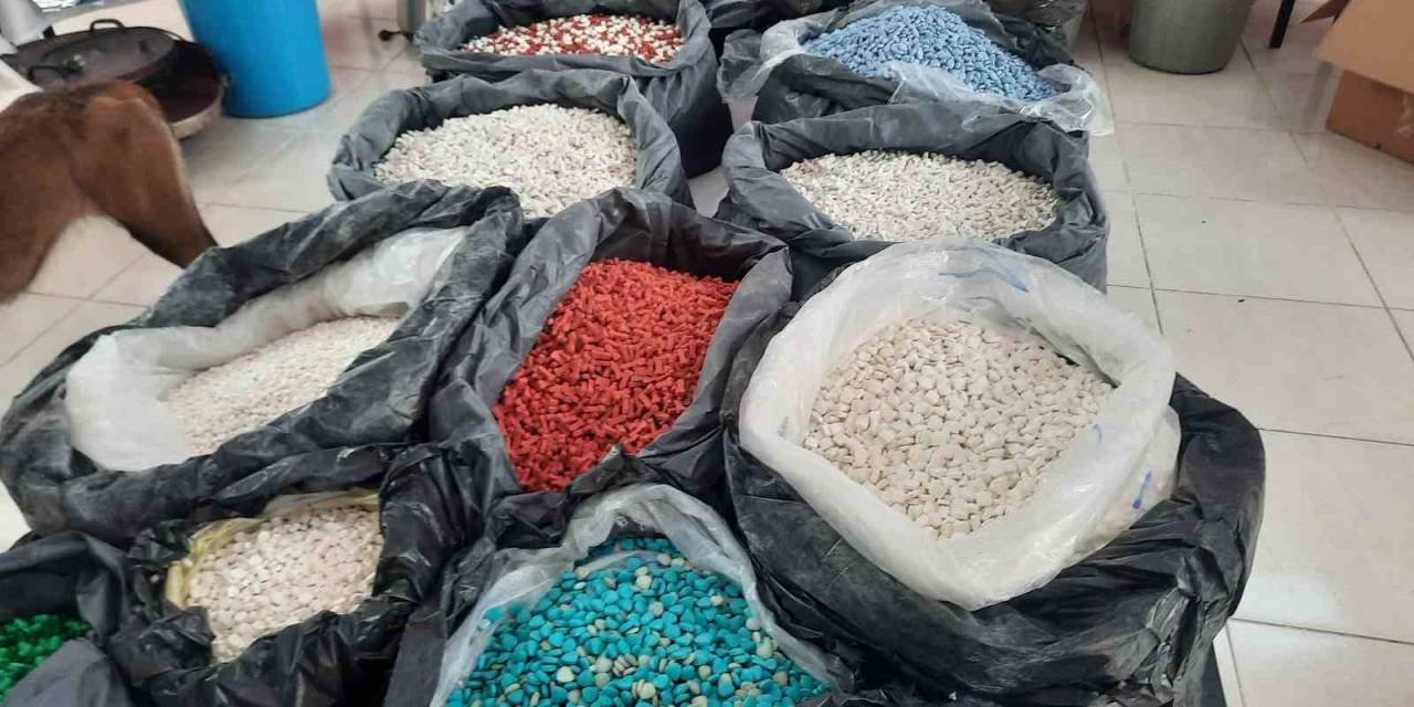 Jandarmadan Zehir Tacirlerine Ağır Darbe: 250 Milyon Lira Değerinde Uyuşturucu Ele Geçirildi
