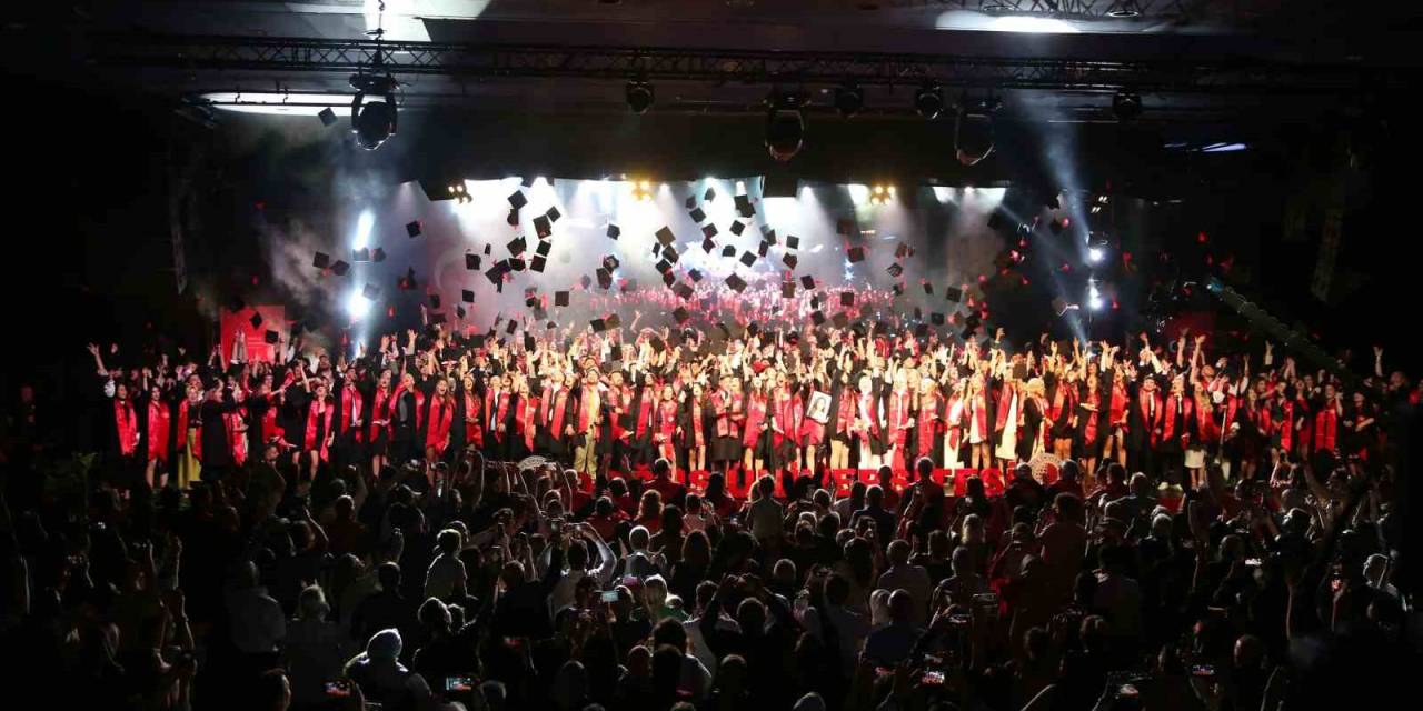 Mezunların İlk İşe Başlama Süreleri Ortaya Çıktı