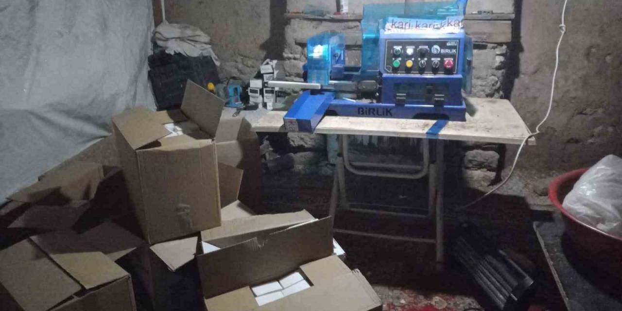 Uşak’ta Yüklü Miktarda Kaçak Makaron Ele Geçirildi