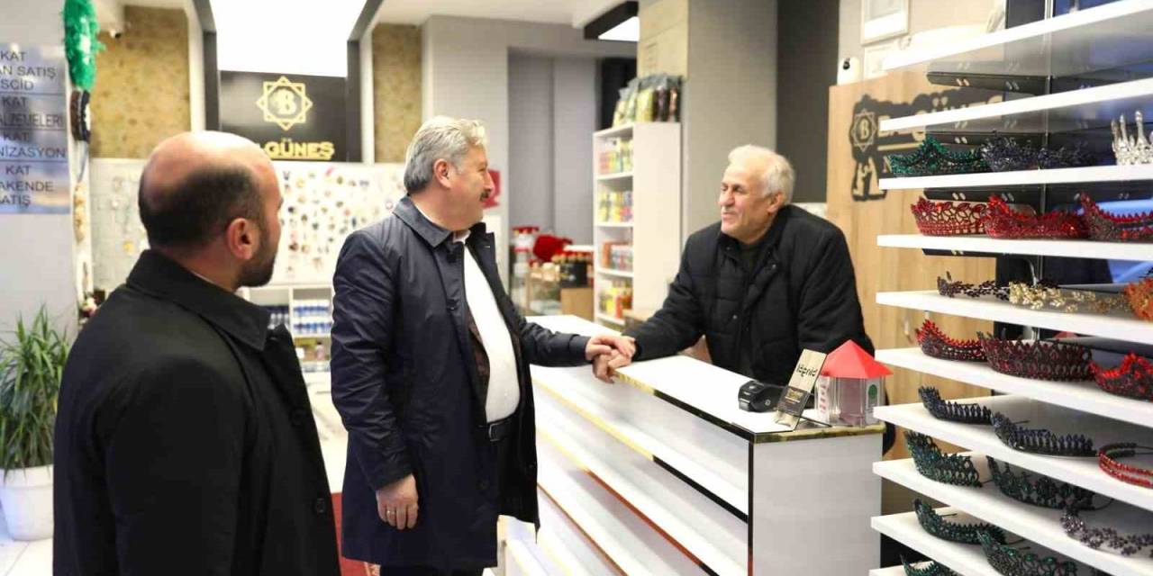 Başkan Palancıoğlu Çarşı Esnafını Ziyaret Etti