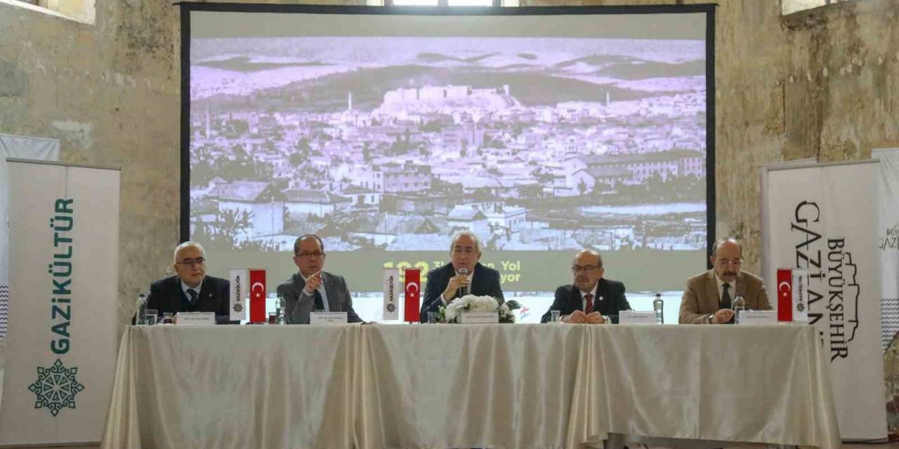 “1923’e Giden Yol 1920’den Geçiyor” Konulu Panelin Kapanışı Yapıldı