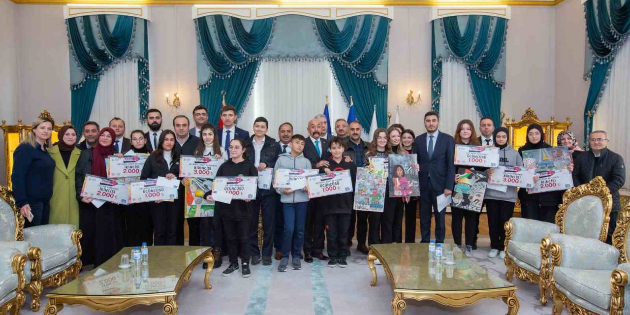 Filistin’de Yaşananlar Mısralara Döküldü