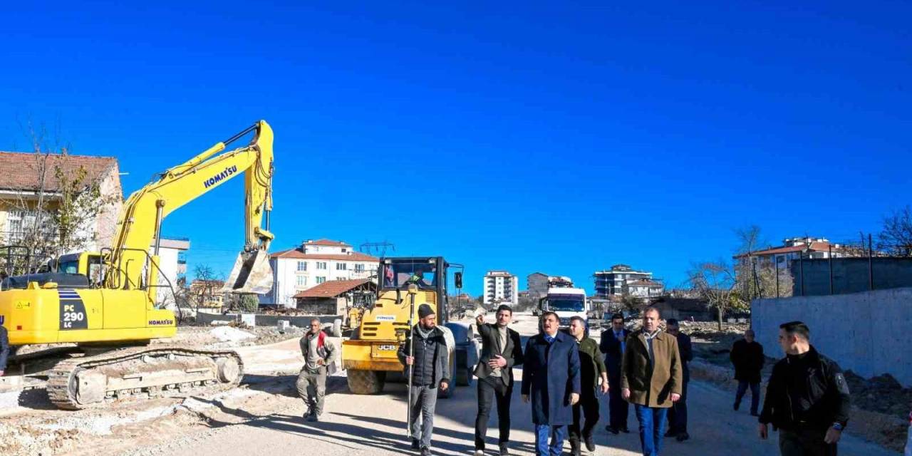 Gürkan Yol Çalışmalarını İnceledi